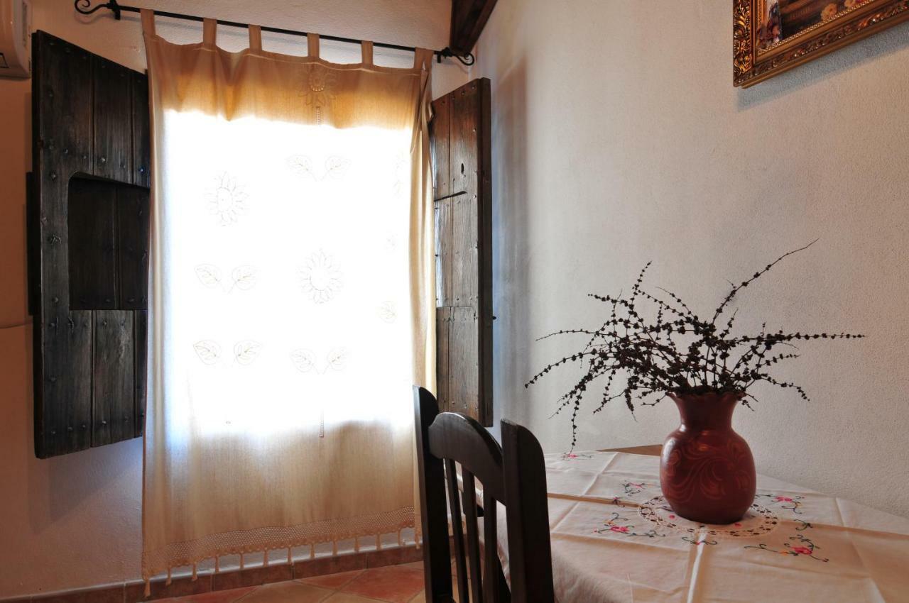 El Romerito Guest House Zalamea la Real Exterior photo
